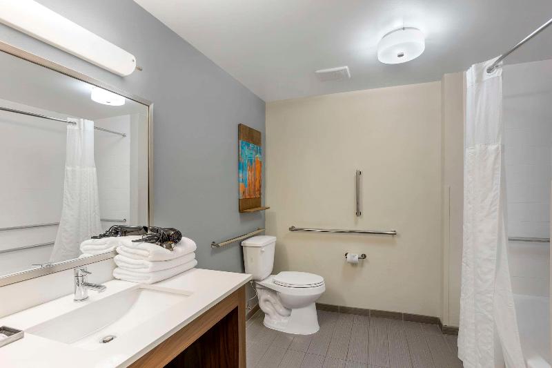 Mainstay Suites image