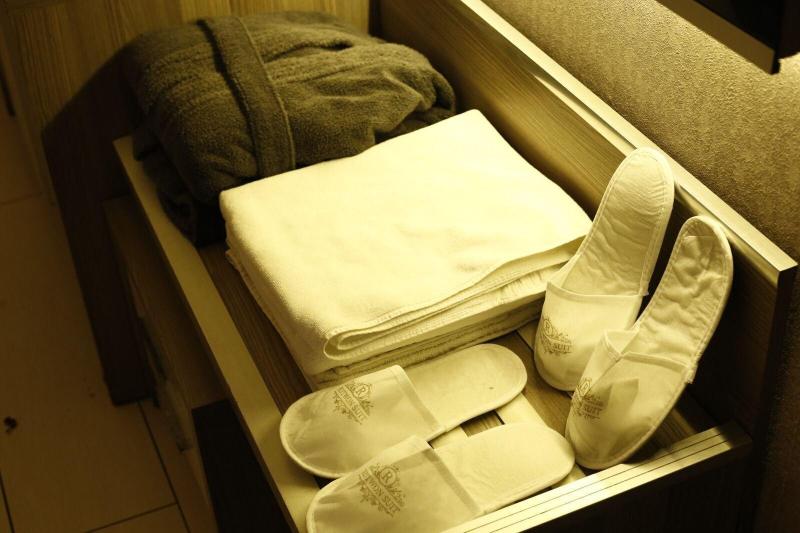 Restwon Suit image