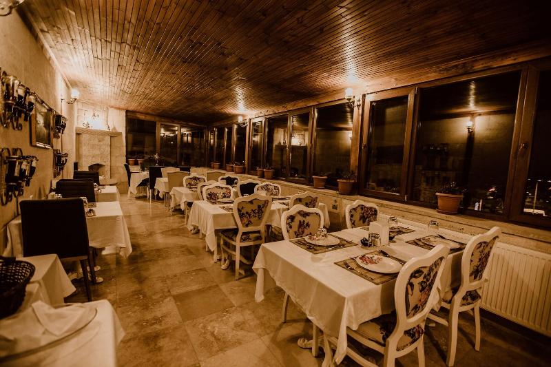 Young Cave Hotel image