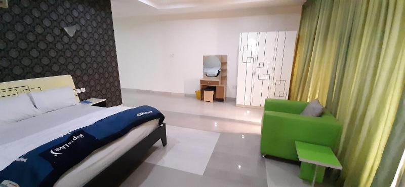 Greenwood Court Hotels & Suites image