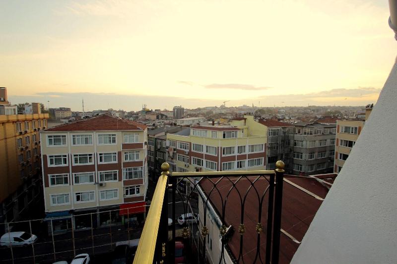 Hira Hotel image