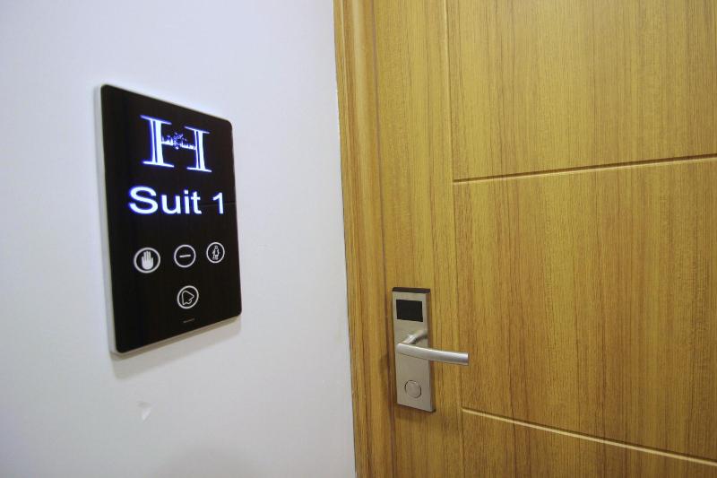 Hira Hotel image