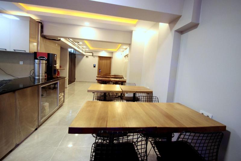 Hira Hotel image