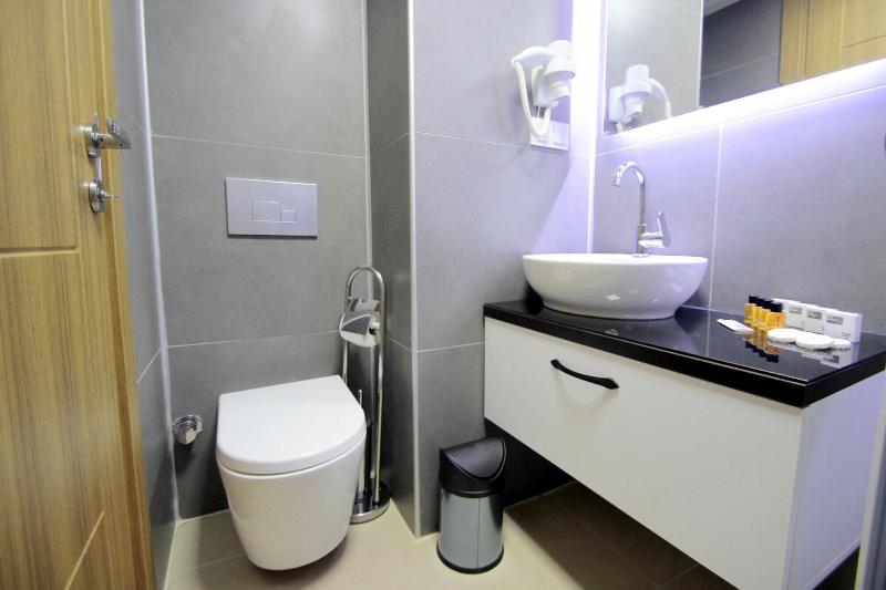 Hira Hotel image