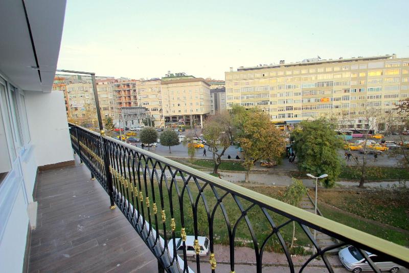 Hira Hotel image