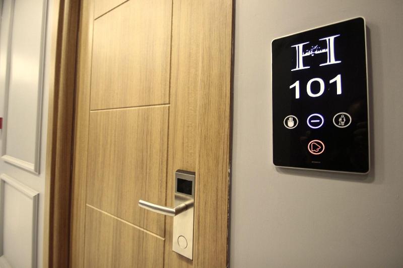 Hira Hotel image