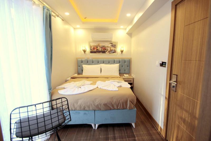 Hira Hotel image