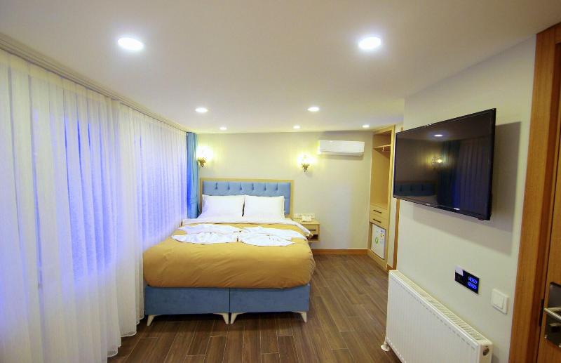 Hira Hotel image