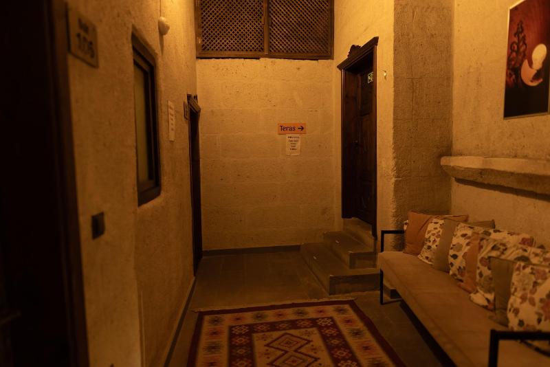 Lemon Cave Suites And Coffee House image
