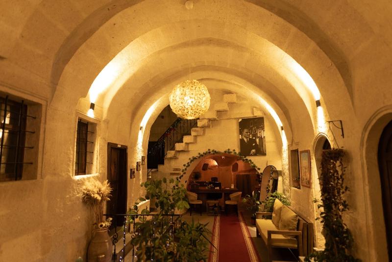 Lemon Cave Suites And Coffee House image