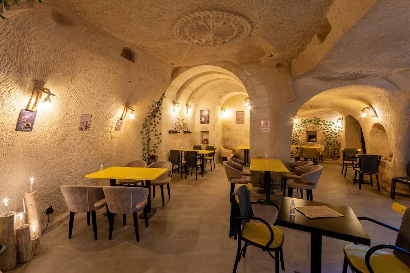 Lemon Cave Suites And Coffee House image