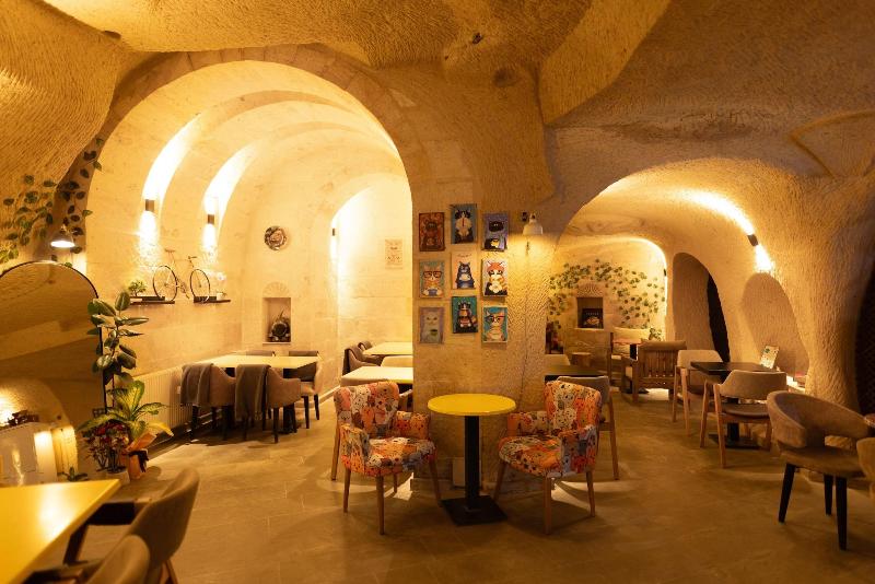 Lemon Cave Suites And Coffee House image