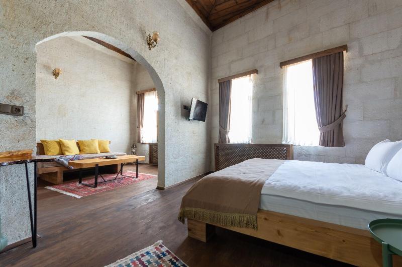 Lemon Cave Suites And Coffee House image