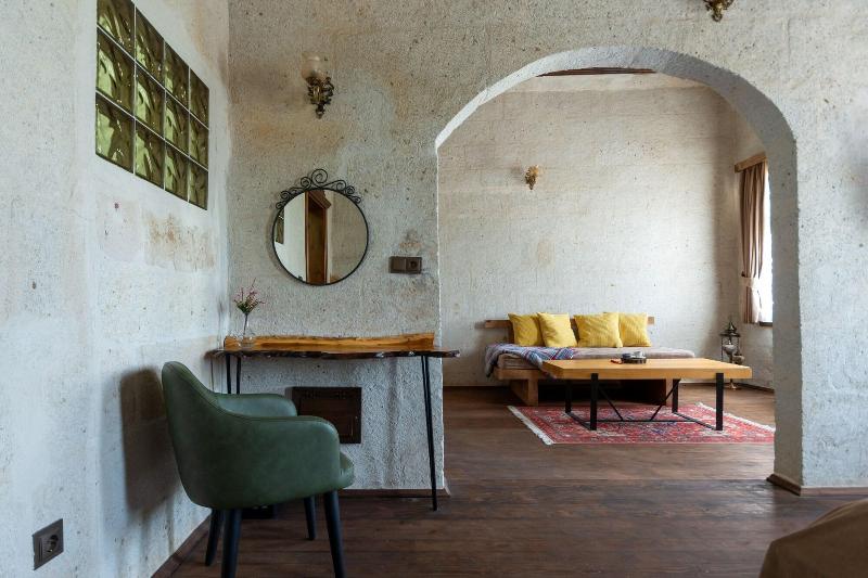 Lemon Cave Suites And Coffee House image