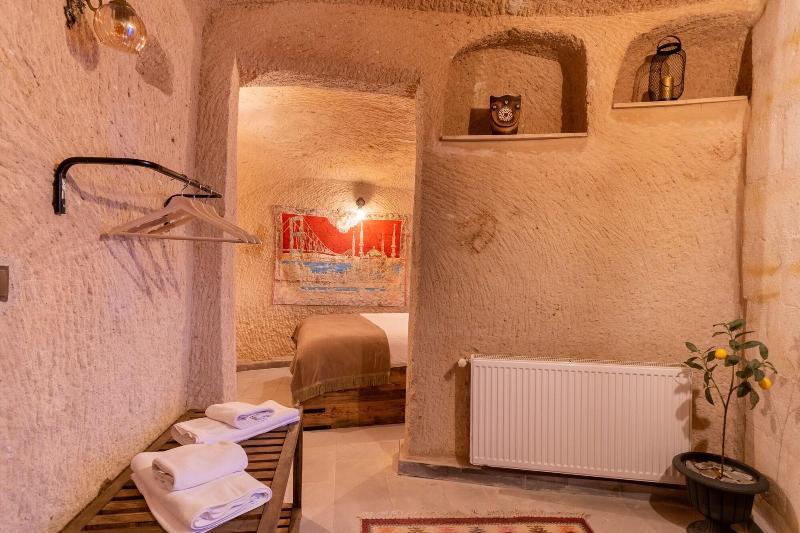 Lemon Cave Suites And Coffee House image
