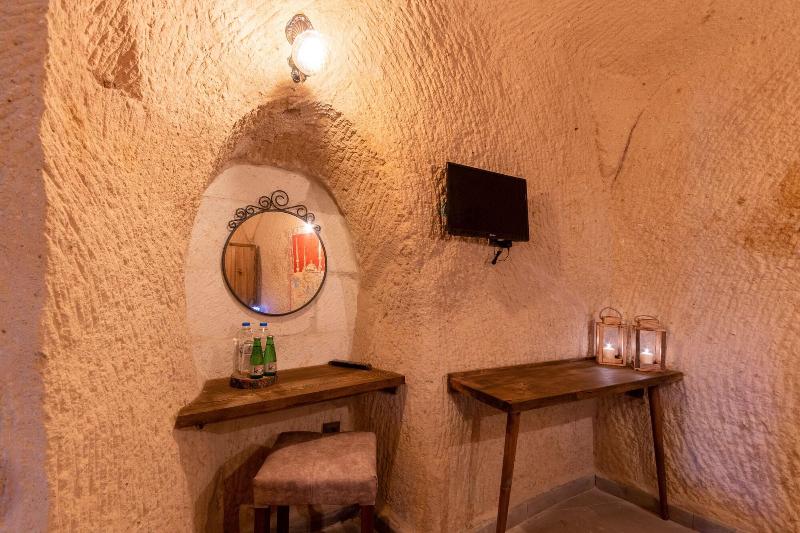 Lemon Cave Suites And Coffee House image