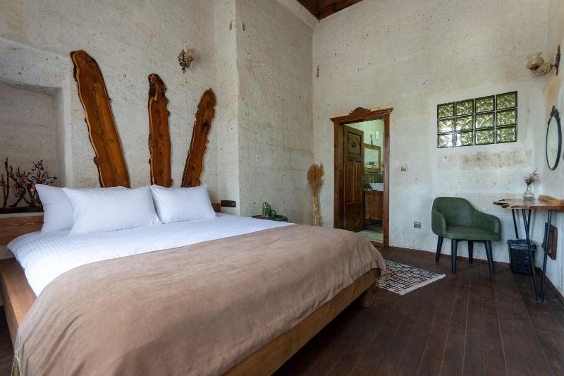 Lemon Cave Suites And Coffee House image