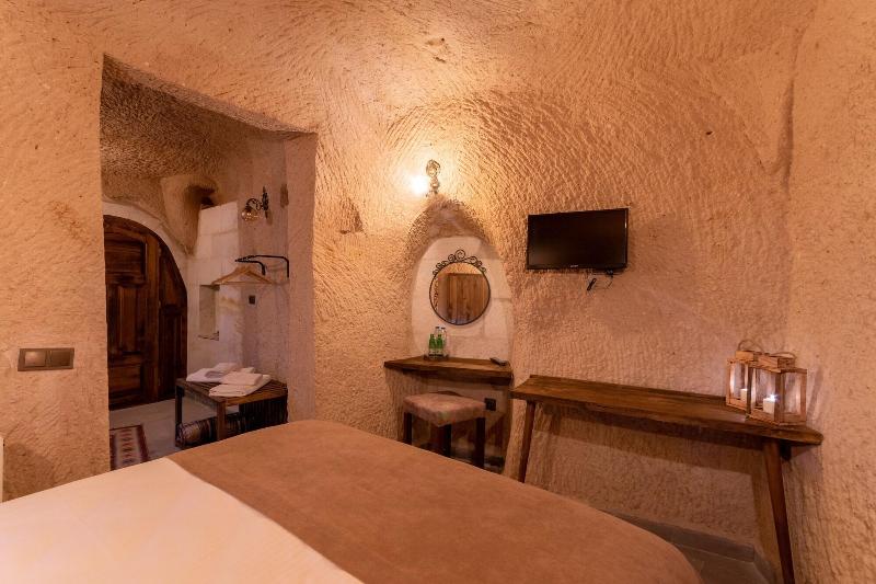 Lemon Cave Suites And Coffee House image