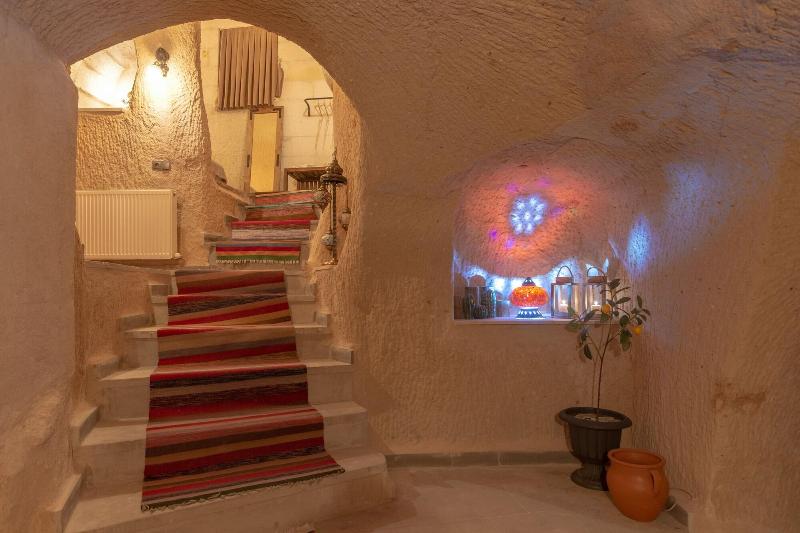 Lemon Cave Suites And Coffee House image