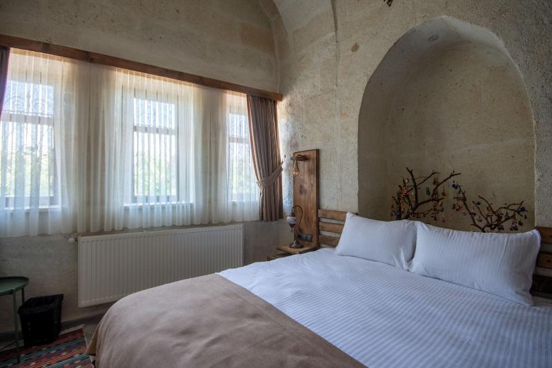 Lemon Cave Suites And Coffee House image