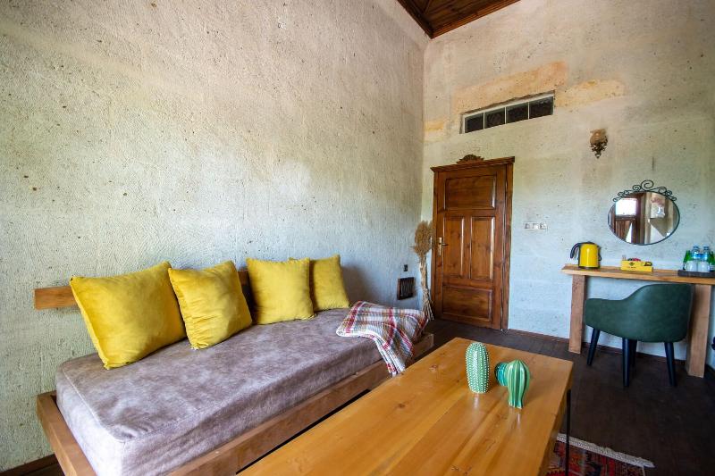 Lemon Cave Suites And Coffee House image