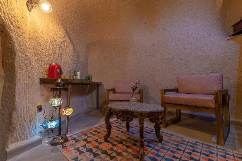 Lemon Cave Suites And Coffee House image
