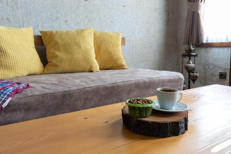 Lemon Cave Suites And Coffee House image