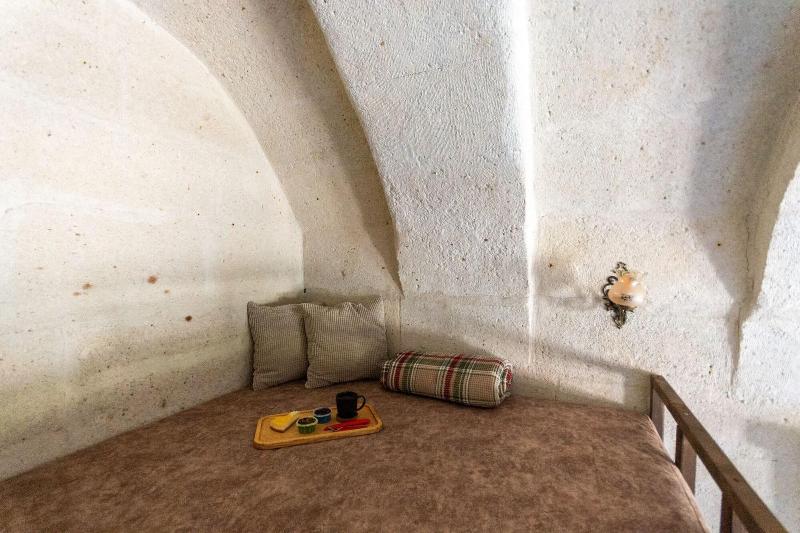 Lemon Cave Suites And Coffee House image