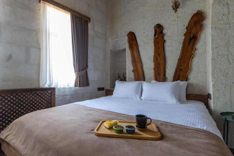 Lemon Cave Suites And Coffee House image
