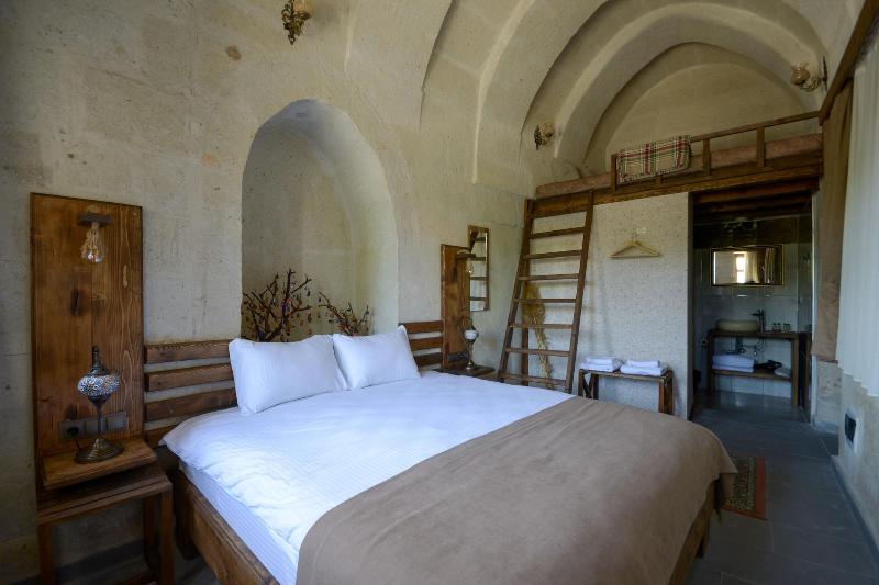 Lemon Cave Suites And Coffee House image