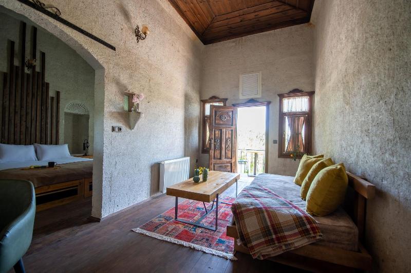 Lemon Cave Suites And Coffee House image