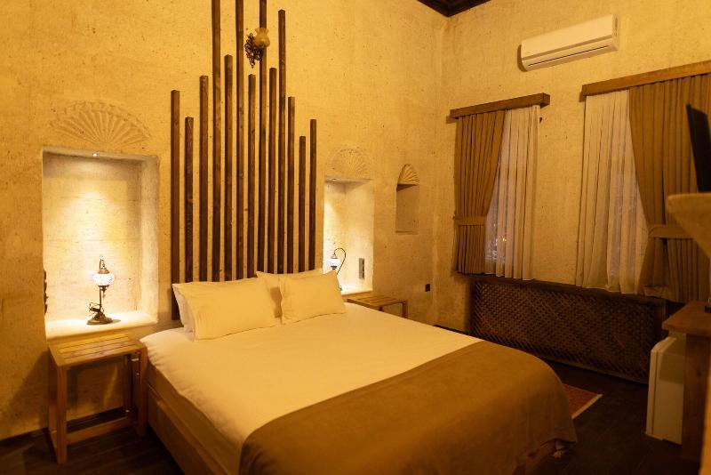 Lemon Cave Suites And Coffee House image