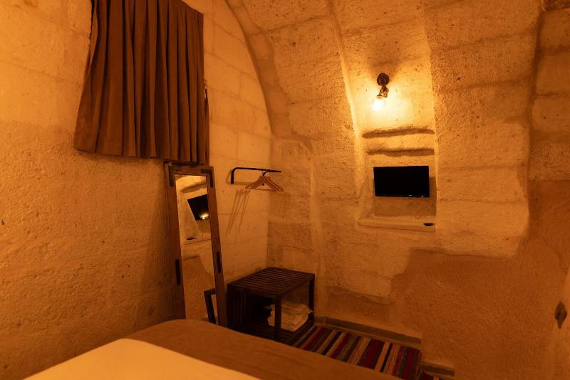 Lemon Cave Suites And Coffee House image