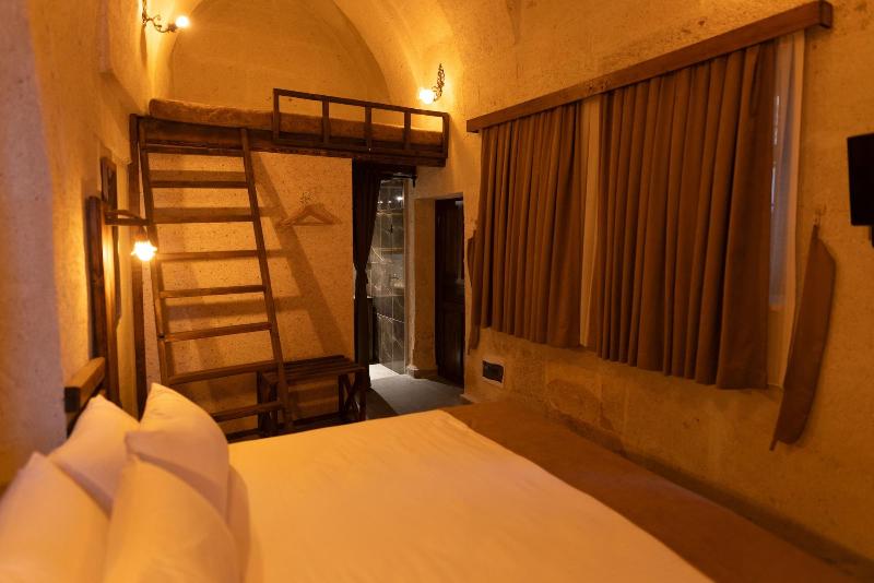 Lemon Cave Suites And Coffee House image