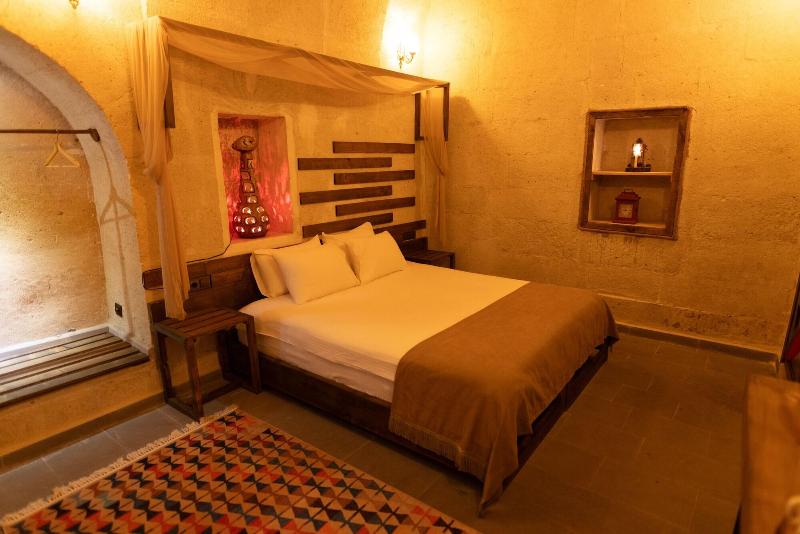 Lemon Cave Suites And Coffee House image