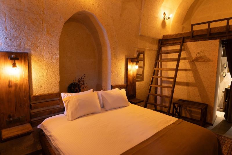 Lemon Cave Suites And Coffee House image