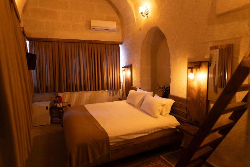 Lemon Cave Suites And Coffee House image