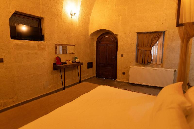 Lemon Cave Suites And Coffee House image