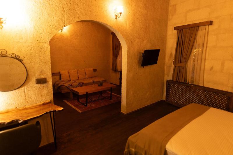 Lemon Cave Suites And Coffee House image