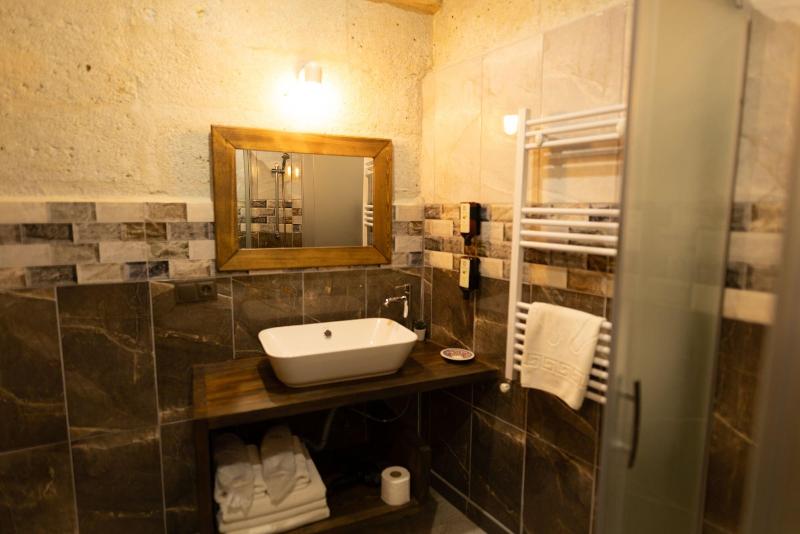 Lemon Cave Suites And Coffee House image