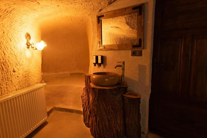 Lemon Cave Suites And Coffee House image
