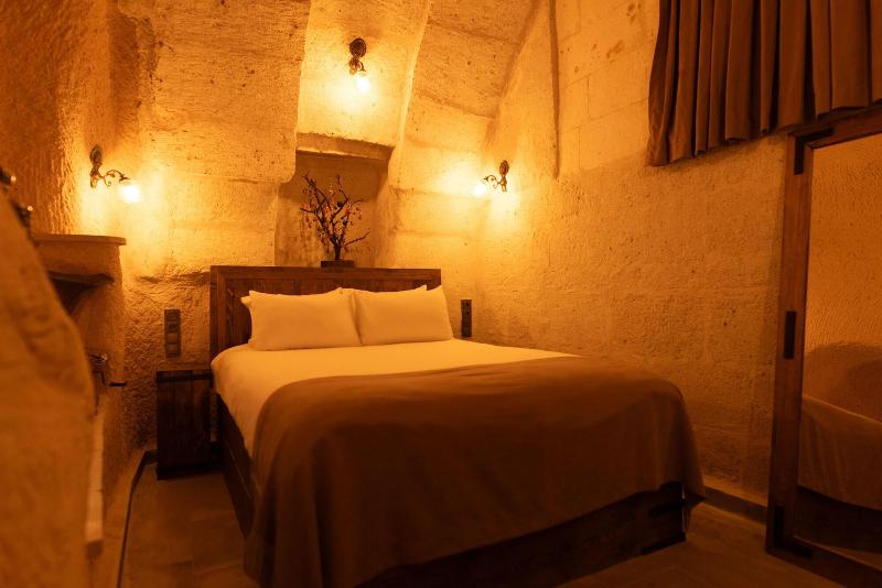 Lemon Cave Suites And Coffee House image