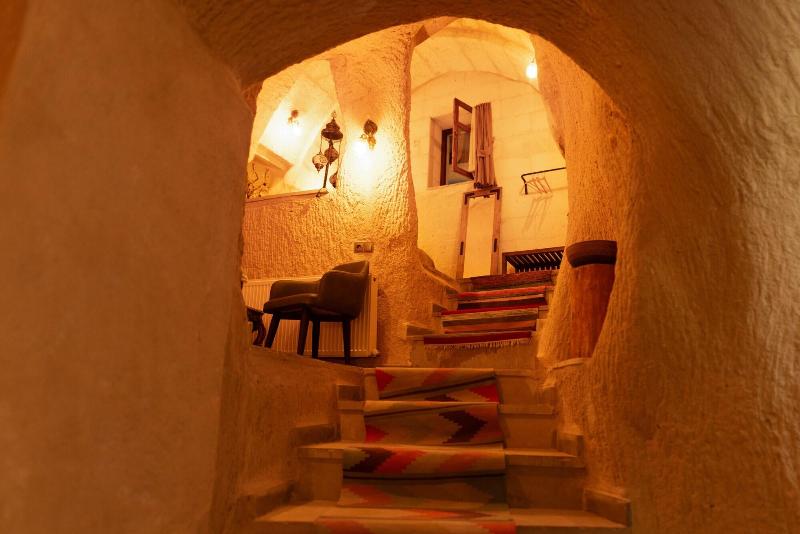 Lemon Cave Suites And Coffee House image