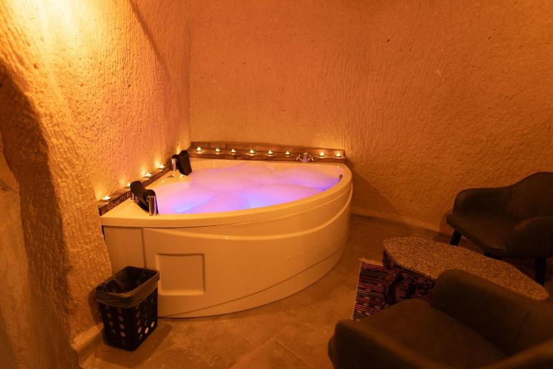 Lemon Cave Suites And Coffee House image