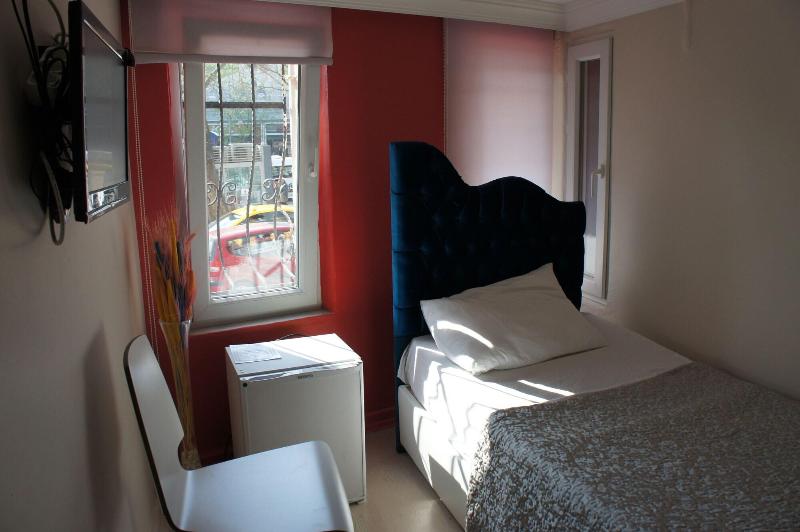 Bufes Hotel image