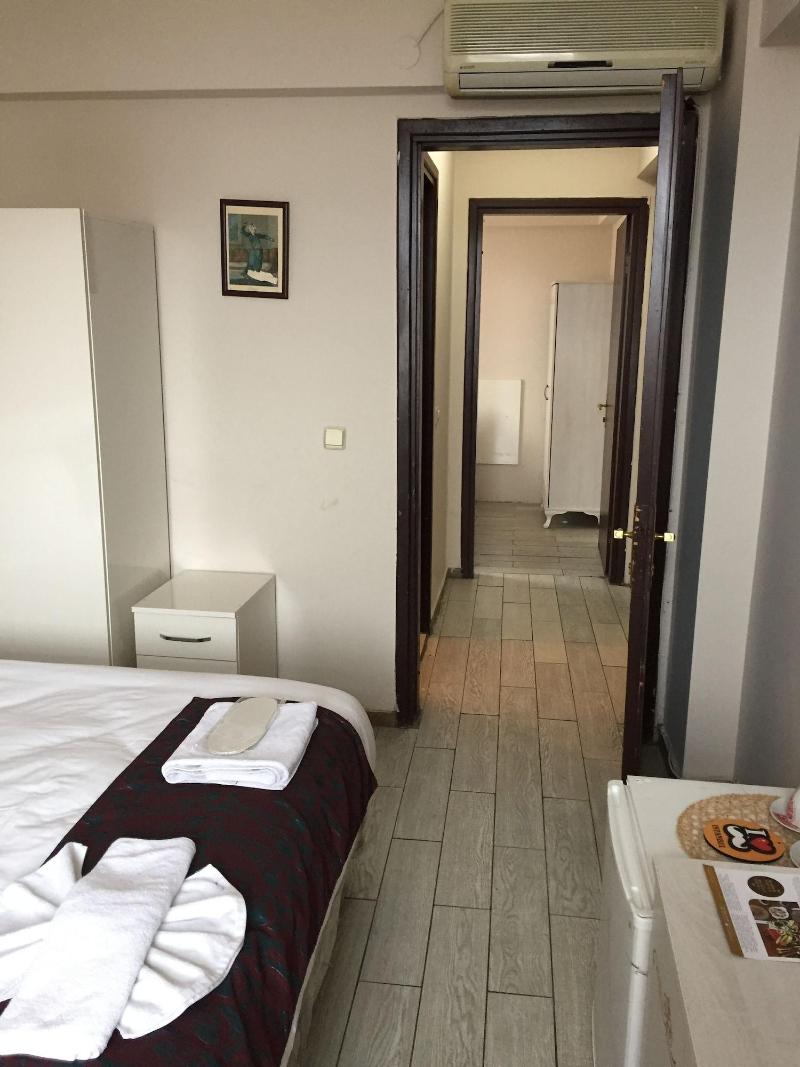 Bufes Hotel image