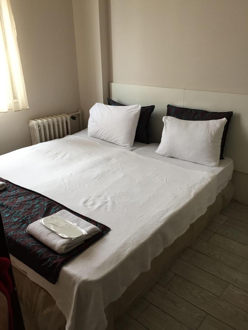 Bufes Hotel image