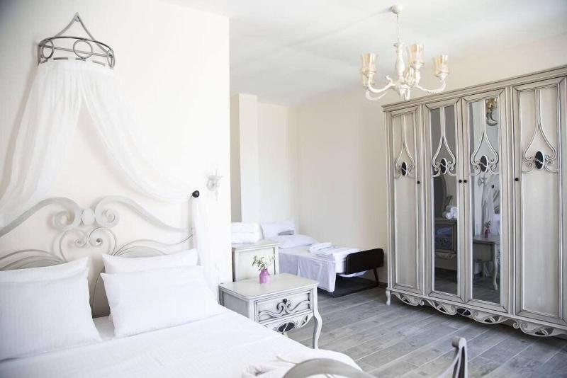 Efruze Otel image