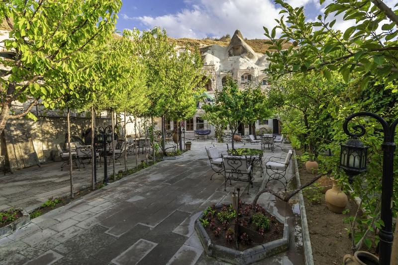 Helen Cave Suites image