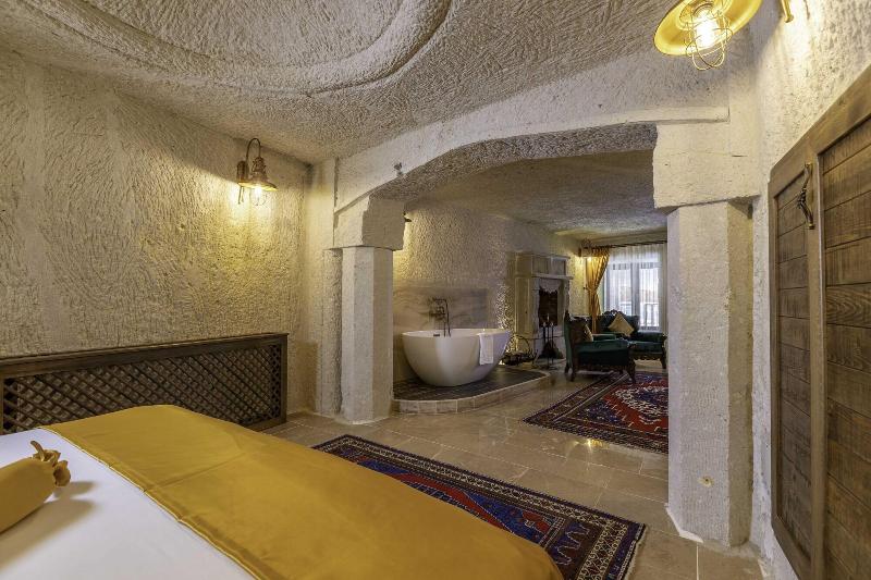 Helen Cave Suites image